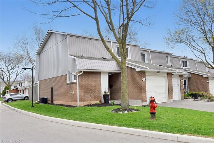 Property Photo: 477 Woodview Road 1 ON L7N 2Z9