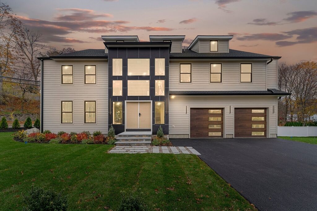 Property Photo:  8 Noanett Rd  MA 02494 