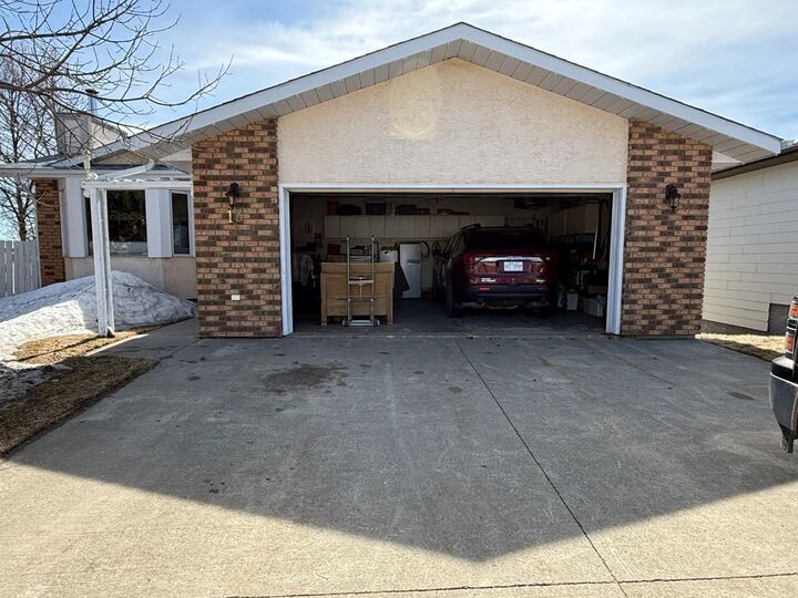 Property Photo: 13 Assiniboine Drive AB T0G 2C0