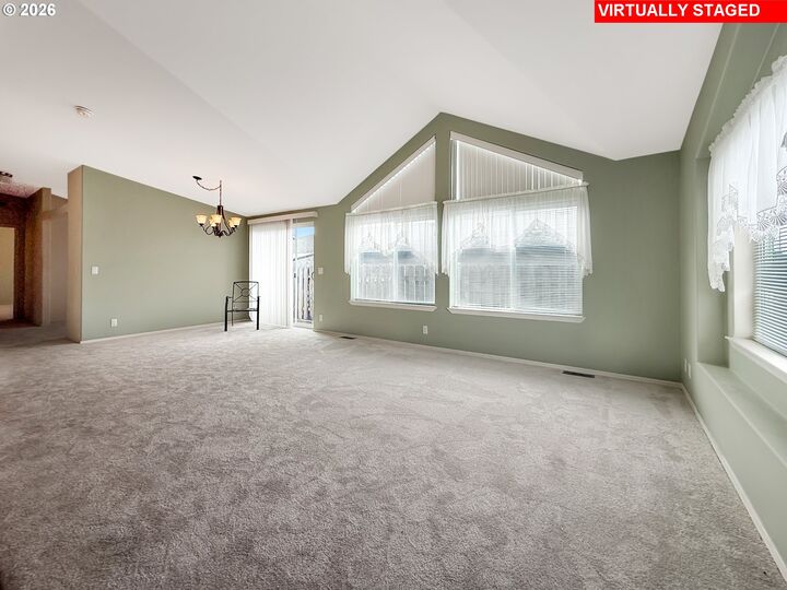 Property Photo:  98126 W Benham Ln 68  OR 97415 