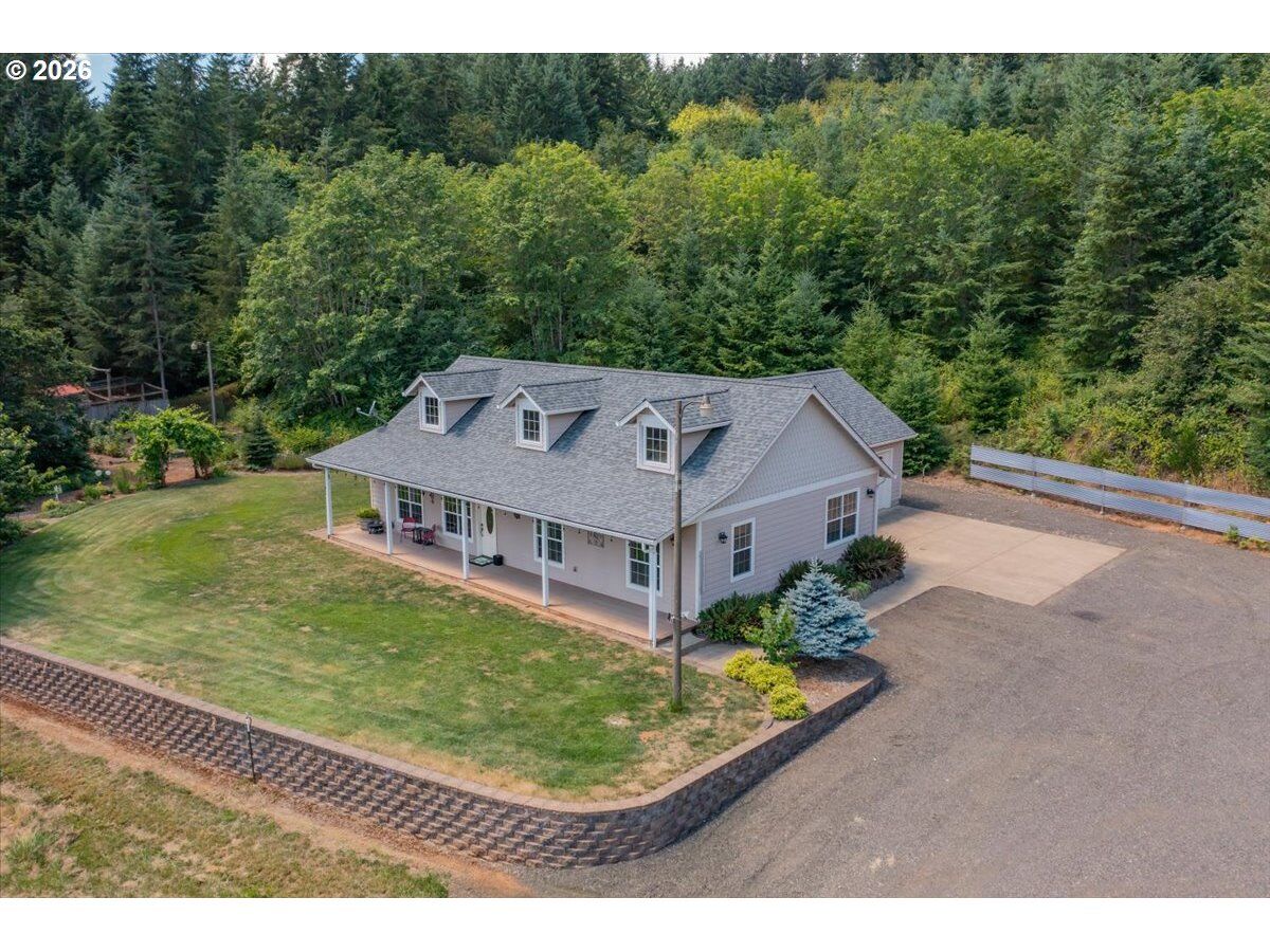 Property Photo: 7465 S Kings Valley Hwy OR 97361