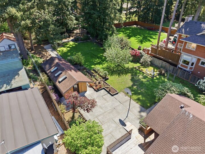 Property Photo:  7032  132nd Avenue NE  WA 98033 