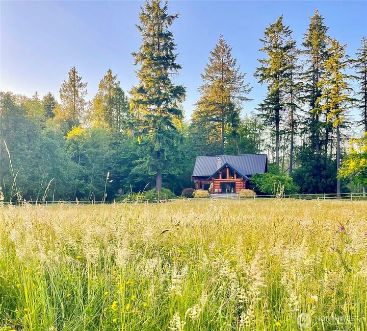 Property Photo: 7200 NE Day Road W WA 98110