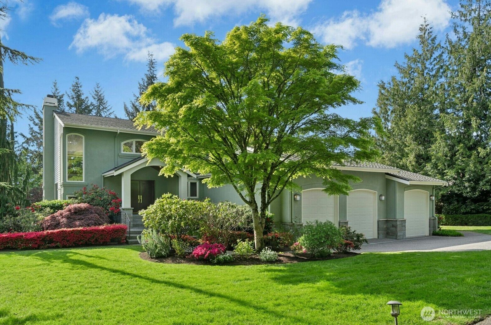 Property Photo:  20005 NE 42nd Street  WA 98074 