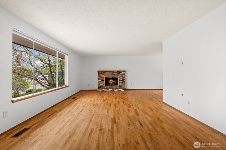 Property Photo:  1511 S Macarthur Street  WA 98465 