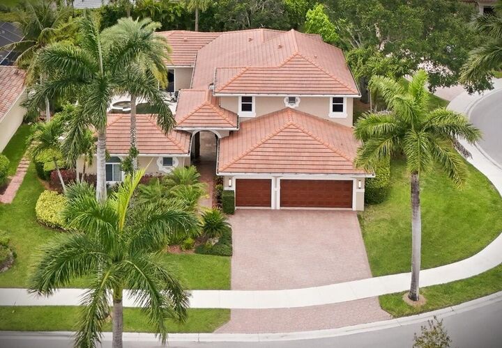 Property Photo: 2483 Eagle Watch Court FL 33327