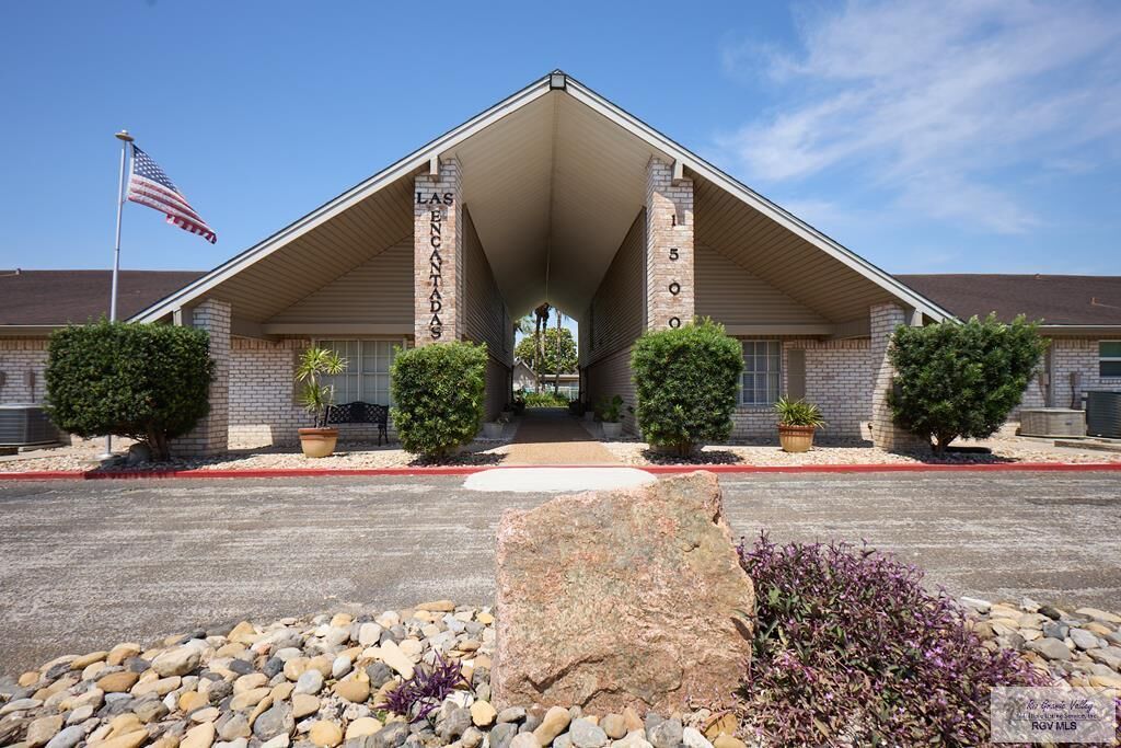 Property Photo:  1500 Palm Valley Dr W 4  TX 78552 