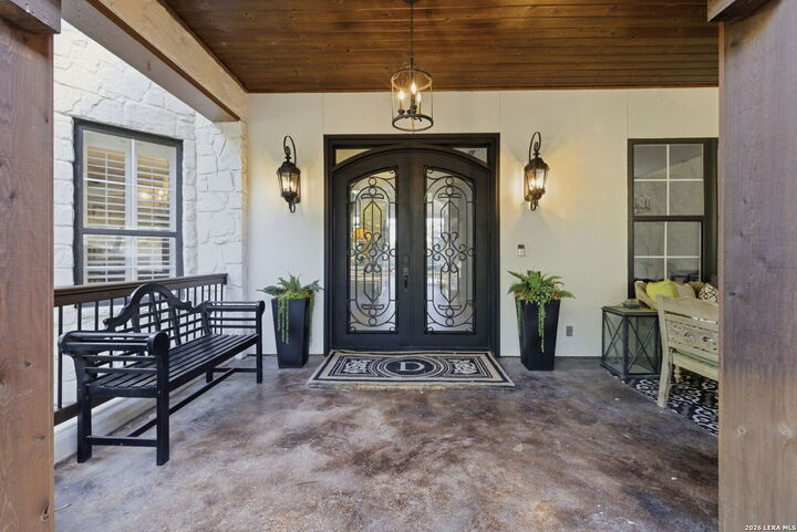 Property Photo:  1723 Greystone Rdg  TX 78258 