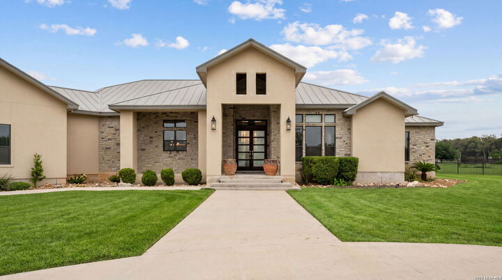 Property Photo: 140 Entre Rios Blvd TX 78132