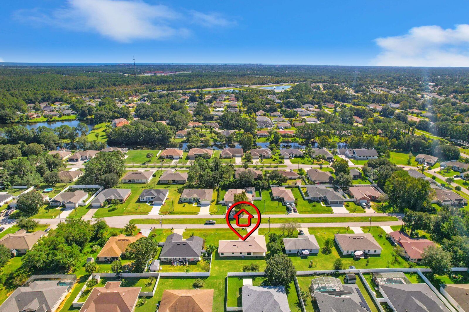 Property Photo:  11 Lytton Ln  FL 32137 