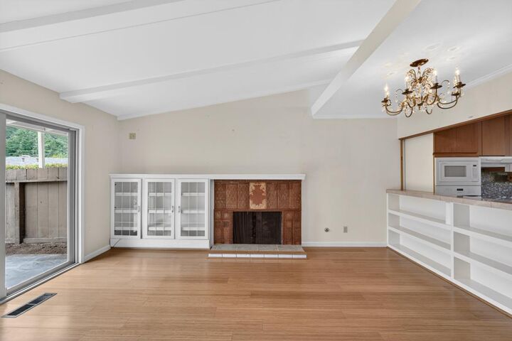 Property Photo:  288 Hacienda Carmel  CA 93923 