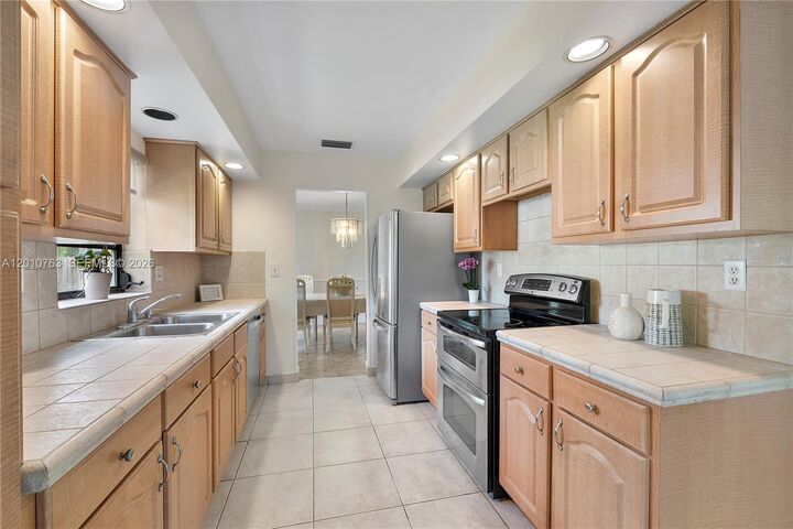 Property Photo:  18535 SW 90th Ct  FL 33157 
