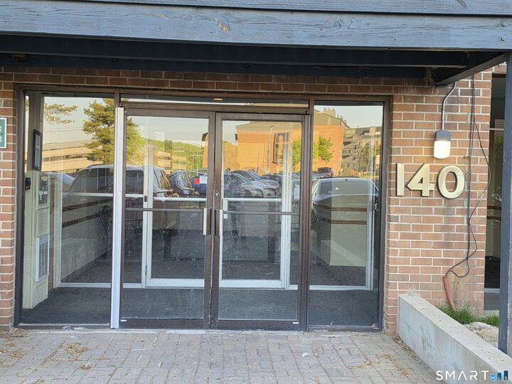 Property Photo:  140 Kane Street B9  CT 06119 