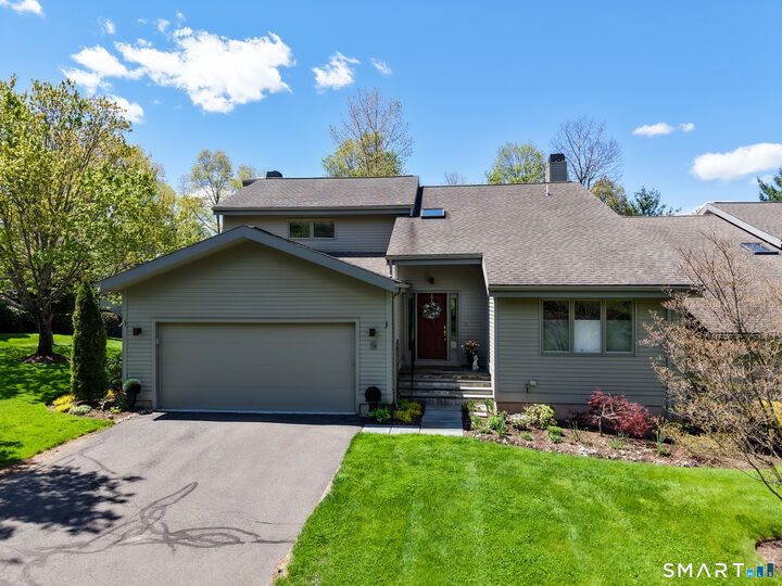 Property Photo:  2 Thistle Hollow 2  CT 06001 