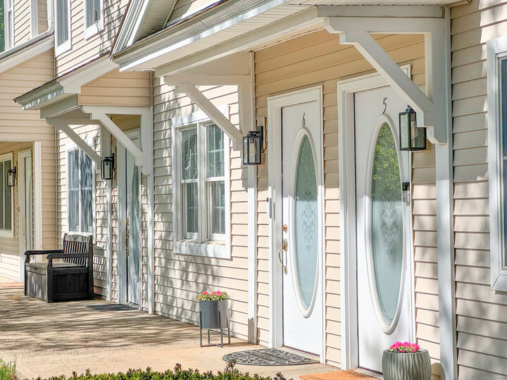 Property Photo:  20 Cross Street 5  CT 06880 
