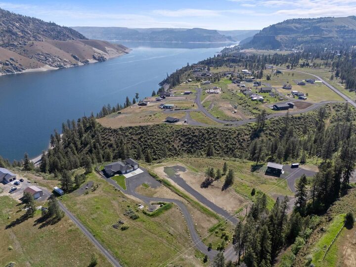 Property Photo:  39440 Sterling Valley Rd N  WA 99147 