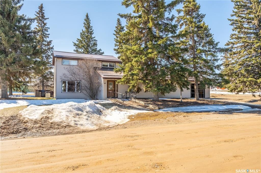 Property Photo:  149 2nd Avenue S  SK S0M 2K0 