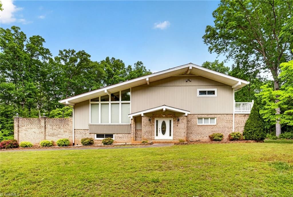 Property Photo:  5138 Red Fox Trail  NC 27205 