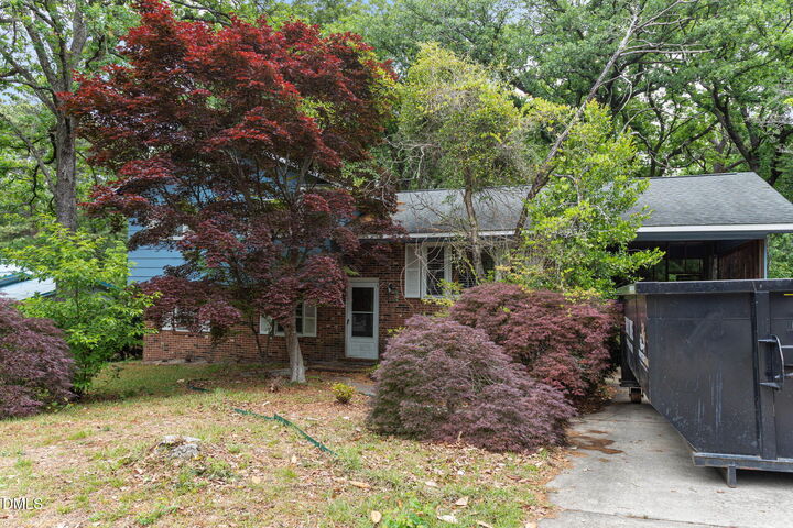Property Photo: 1421 Marlborough Road NC 28304