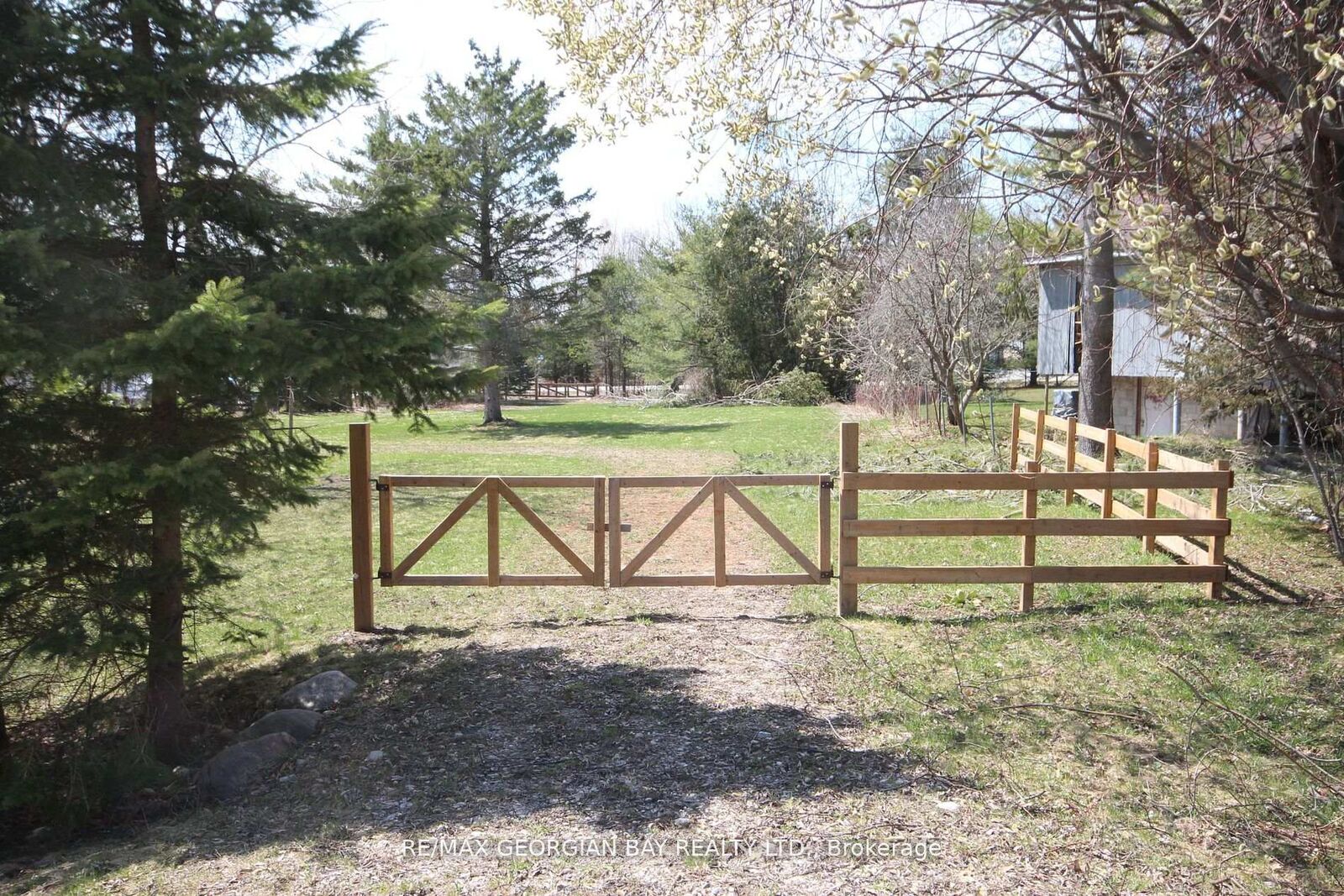 Property Photo:  5766 Penetanguishene Highway  ON L0L 1P0 