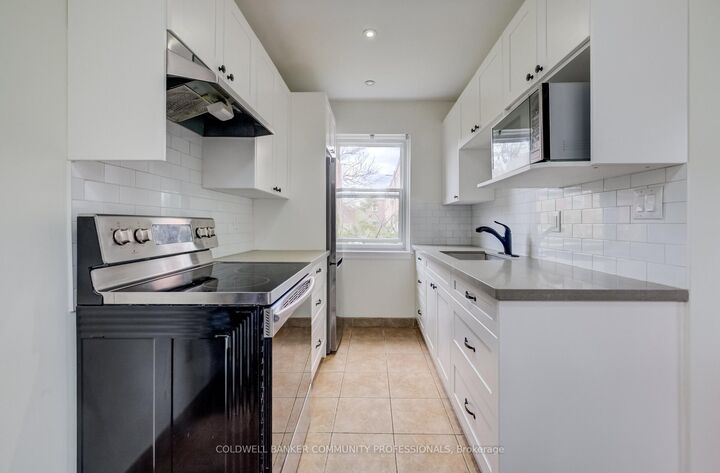 Property Photo: 137 Emerald Street S ON L8N 2V4