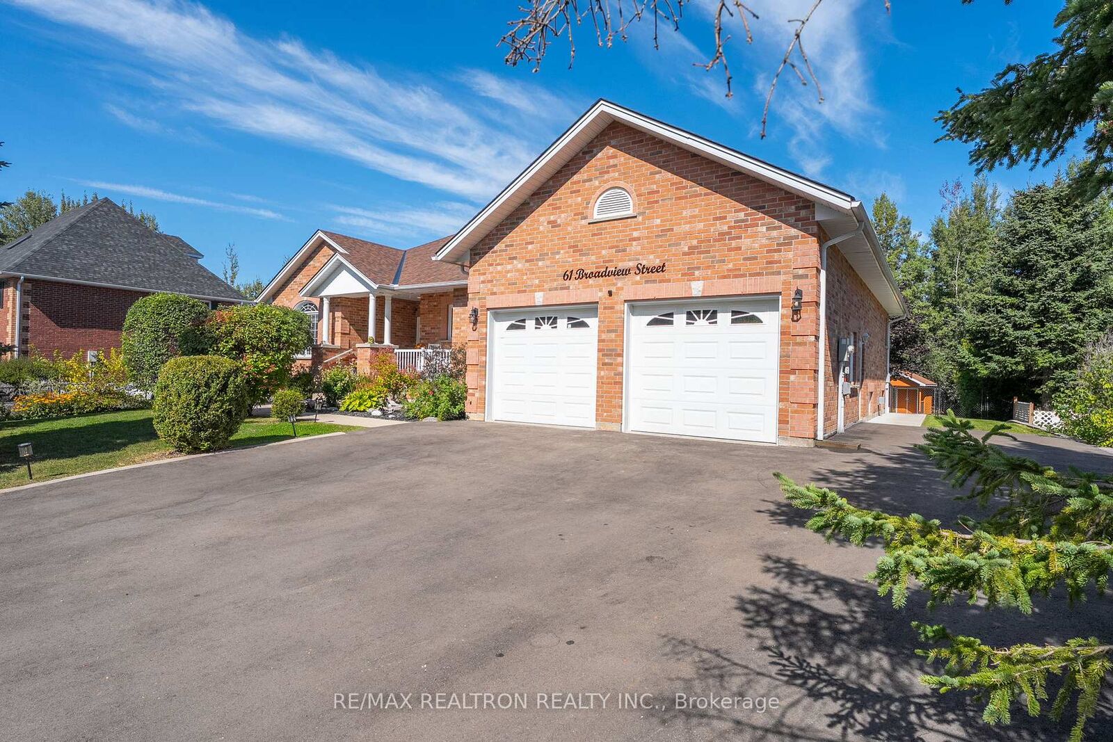 Property Photo: 61 Broadview Street ON L9Y 0X2