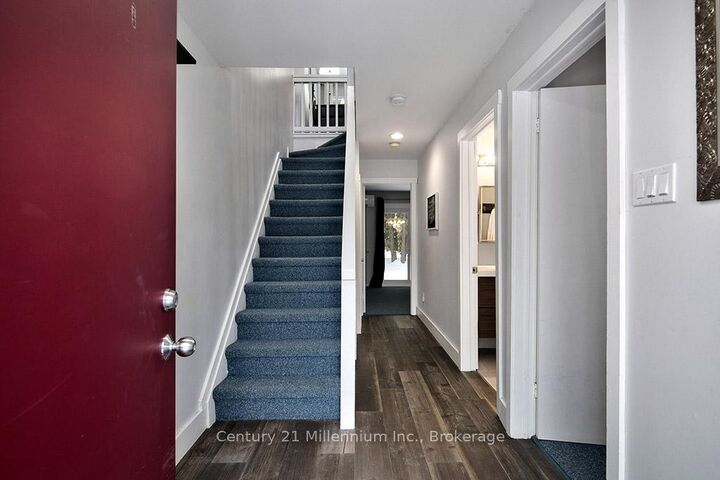 Property Photo:  479 Oxbow Crescent  ON L9Y 5B4 