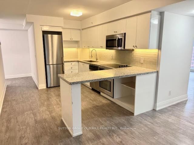 Property Photo:  565 Wilson Avenue W W804  ON M3H 0C6 