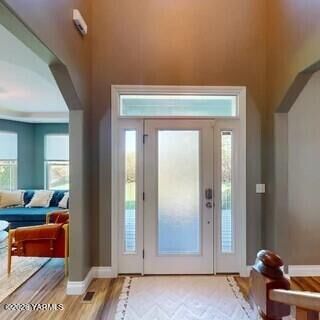 Property Photo: 7904 Easy St WA 98903