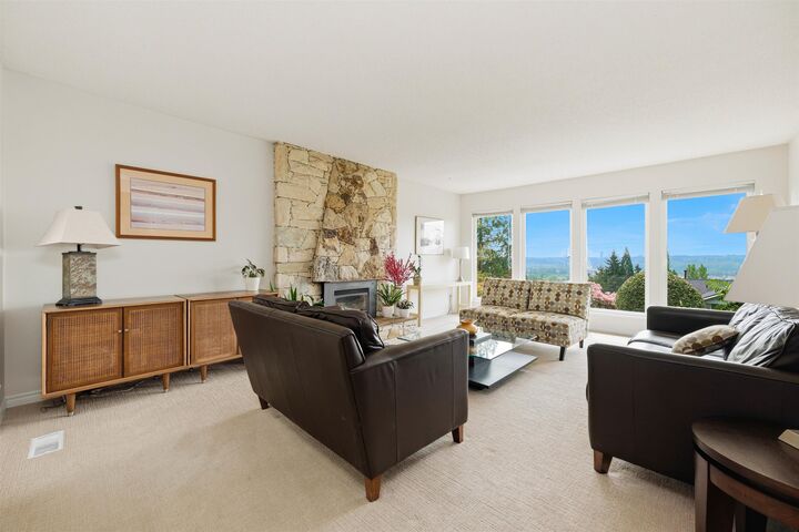 Property Photo: 2563 Ashurst Avenue BC V3K 5T7