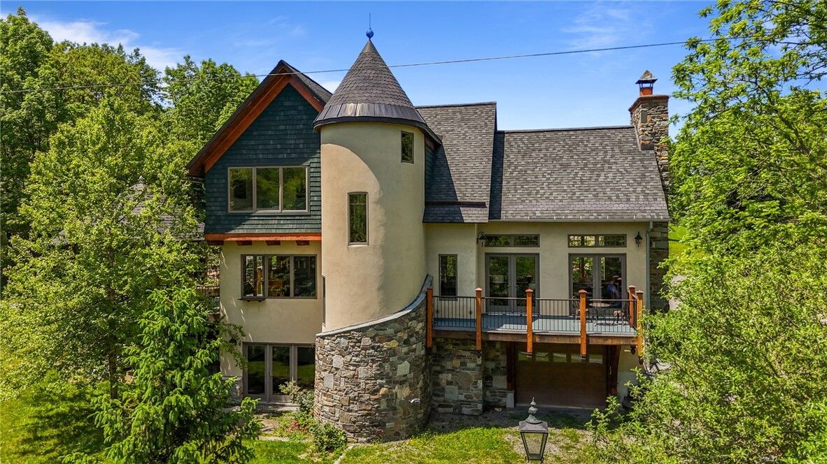 Property Photo:  3170 Taughannock Park Road  NY 14886 