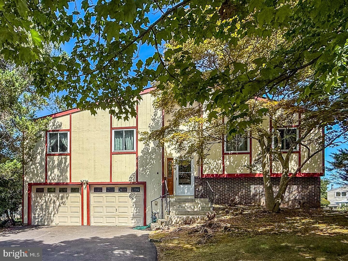 Property Photo: 4 Donner Court NJ 08852