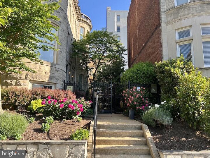 Property Photo:  2107 S Street NW A  DC 20008 