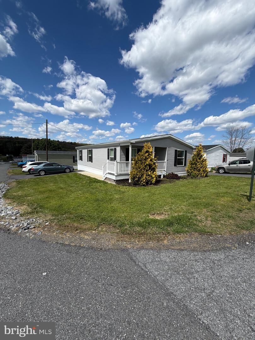 Property Photo:  13 Frieden Manor C  PA 17972 