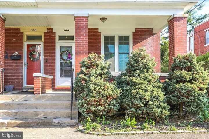 Property Photo:  308 Lewis Street  PA 17110 