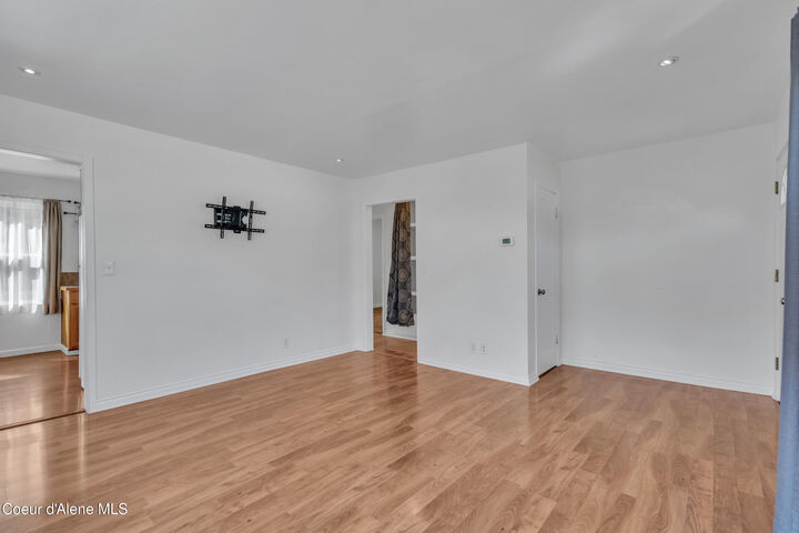 Property Photo:  313 E Larch Ave  ID 83849 