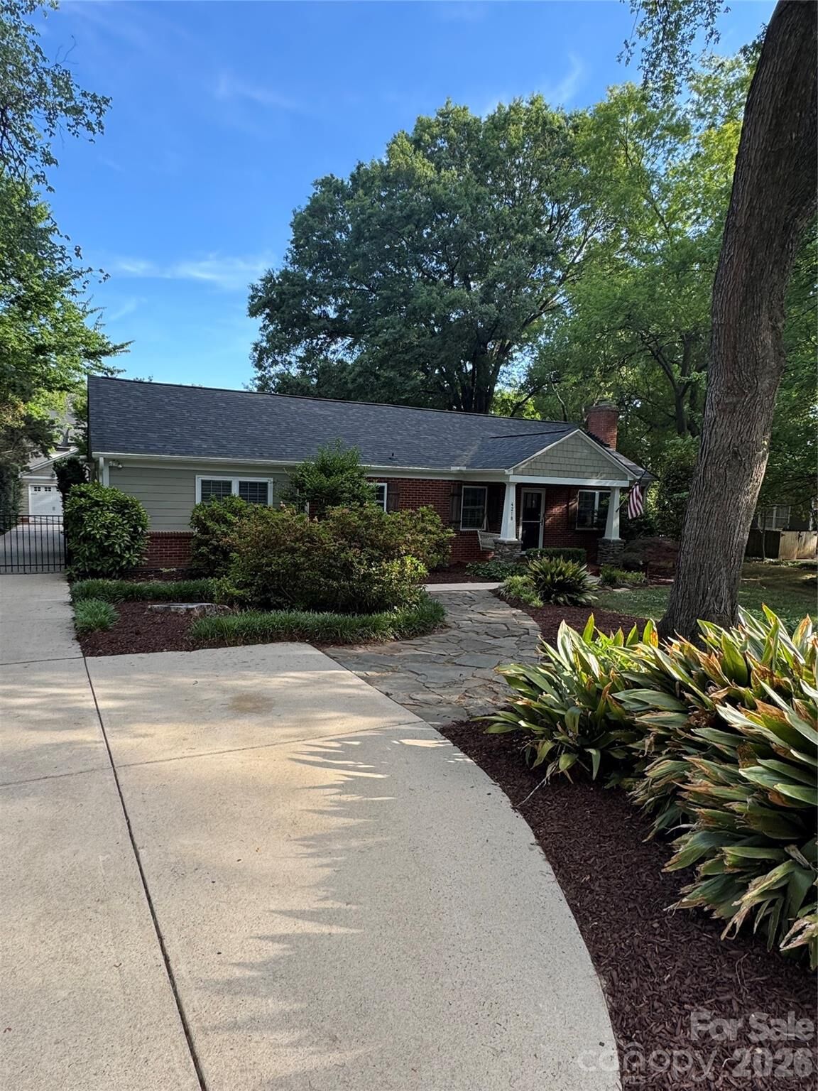 Property Photo:  4218 Windemere Lane  NC 28211 