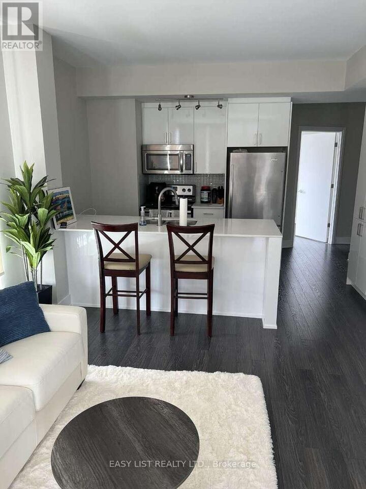 Property Photo: 118 Holmwood Avenue 705 ON K1S 5J5