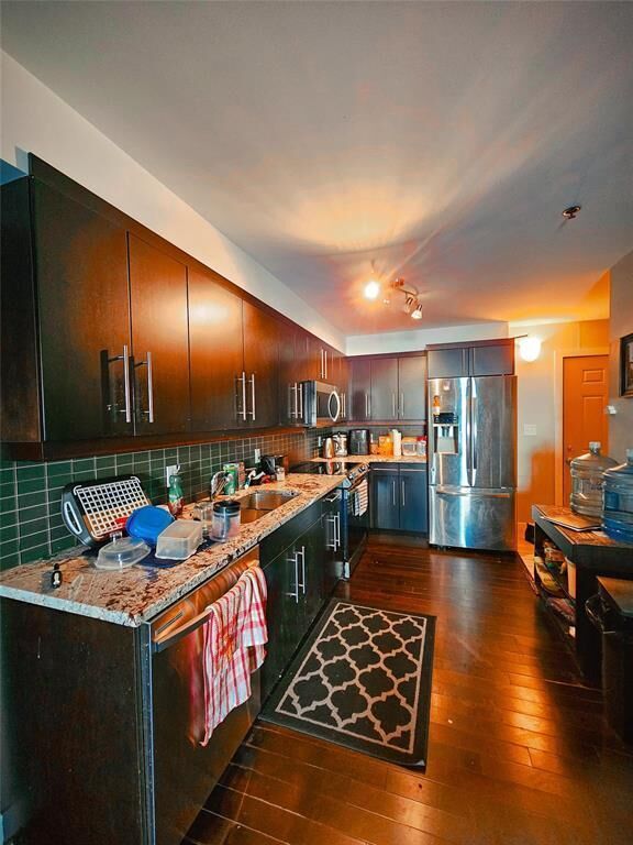 Photo de la propriété: 235 Bridgeland Drive MB R3Y 0T7