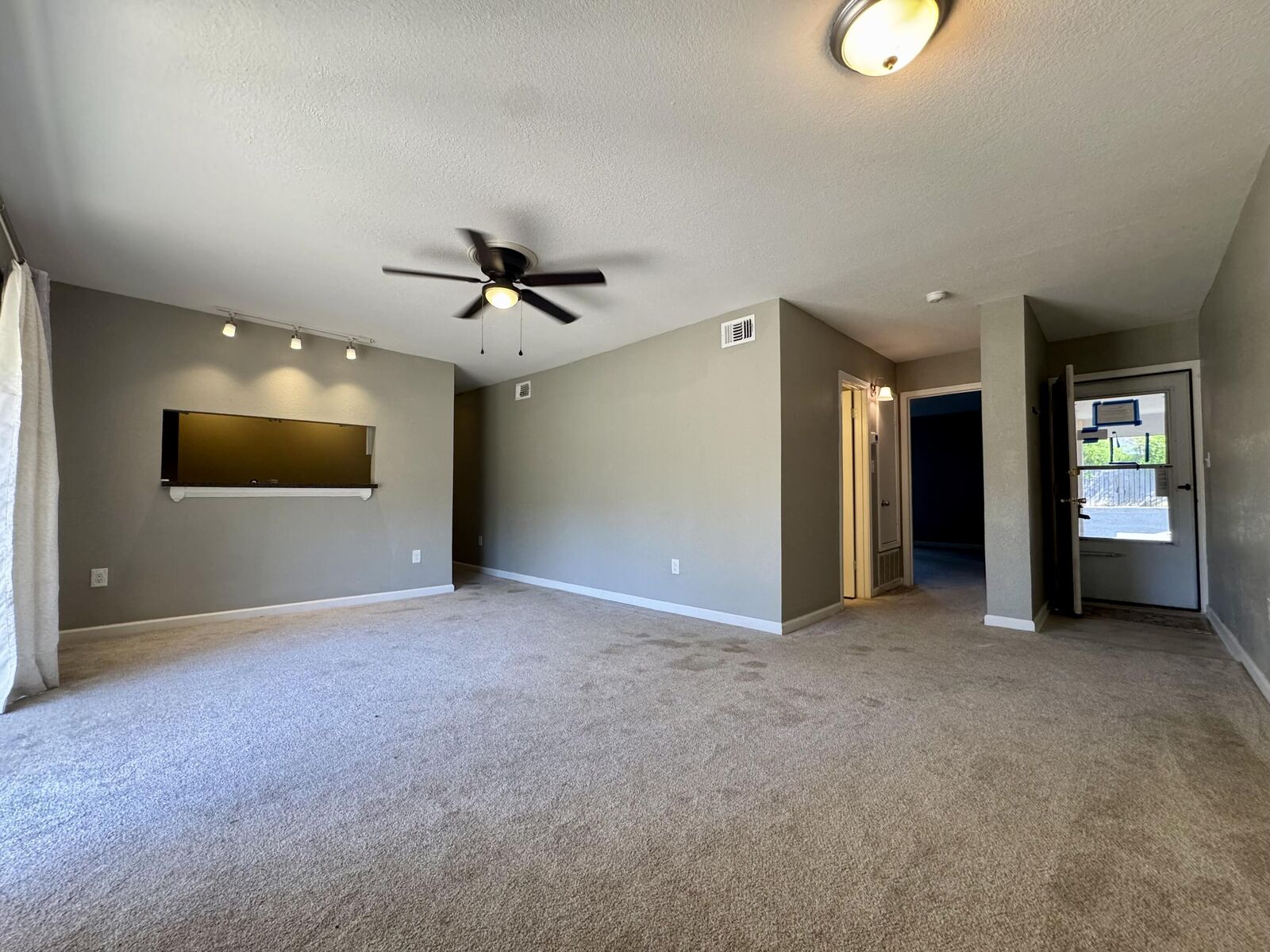 Property Photo:  401 NW Marshall Court 2  FL 32548 
