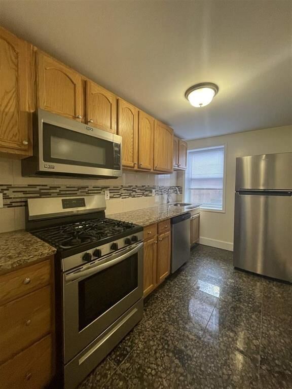 Property Photo:  204 Christopher Columbus Dr 1  NJ 07302 