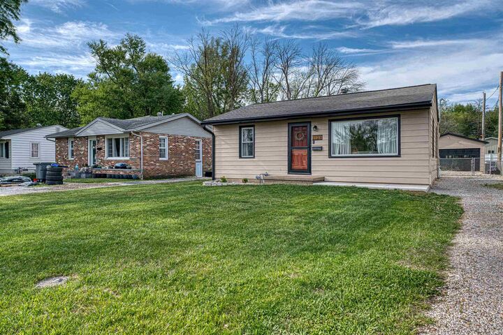 Property Photo:  1129 W Heerdink Avenue  IN 47710 