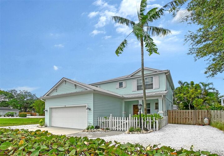 Property Photo:  1738 Siesta Drive  FL 34239 