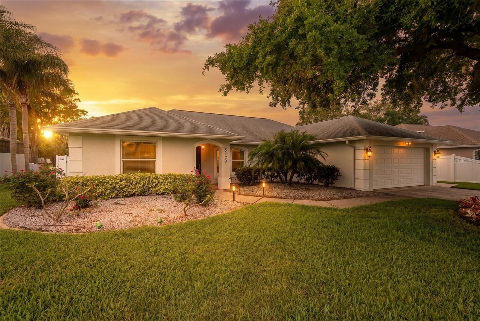 Property Photo:  5479 Saint Regis Way  FL 32128 