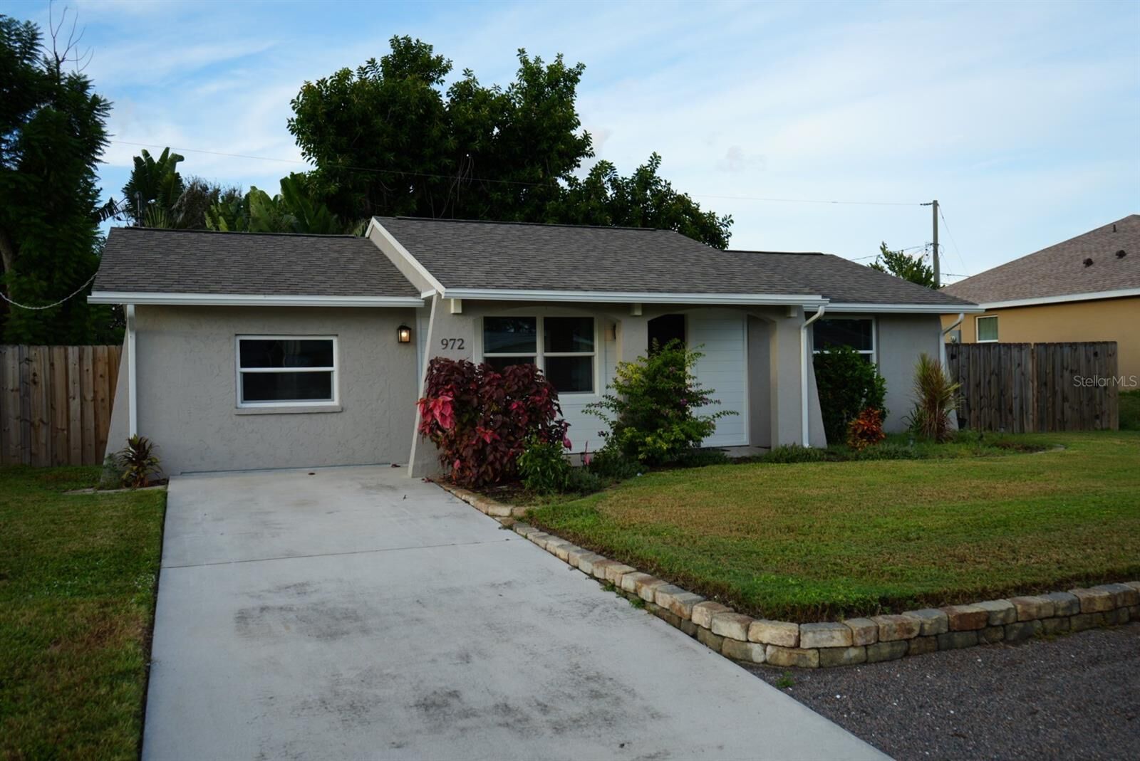 Property Photo:  972 Ponderosa Road  FL 34293 