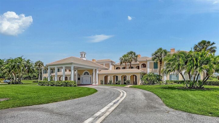 Property Photo:  51 Macewen Drive 12  FL 34229 