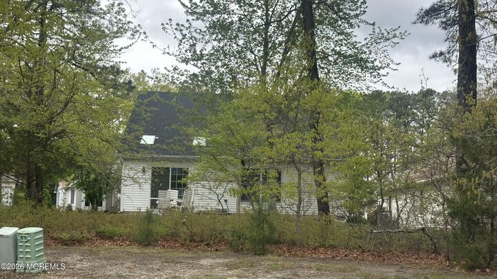 Property Photo:  1905 Kwansan Court  NJ 08755 