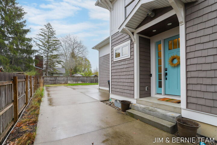 Property Photo: 153 Elizabeth Street MI 49453