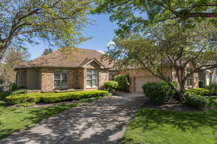 Property Photo:  1437 Ambleside Circle  IL 60540 