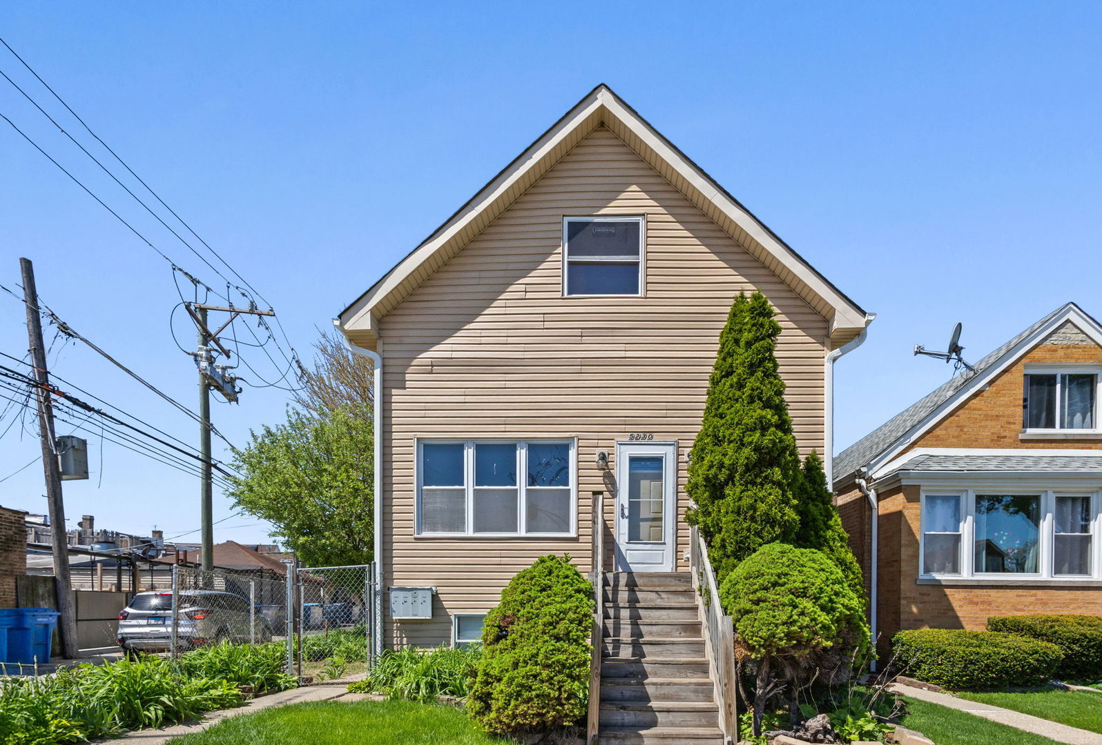 Property Photo: 5230 S Lockwood Avenue IL 60638
